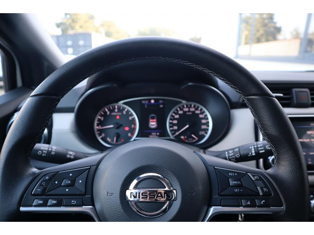 Nissan Nissan