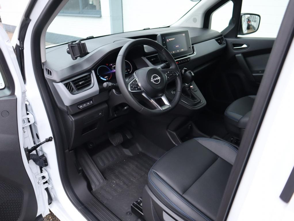 Nissan Nissan