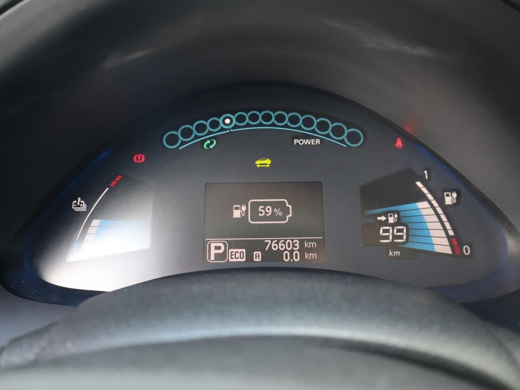 Nissan Nissan