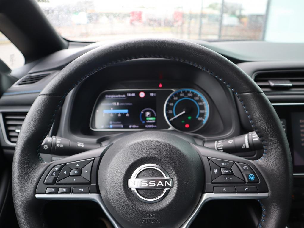 Nissan Nissan