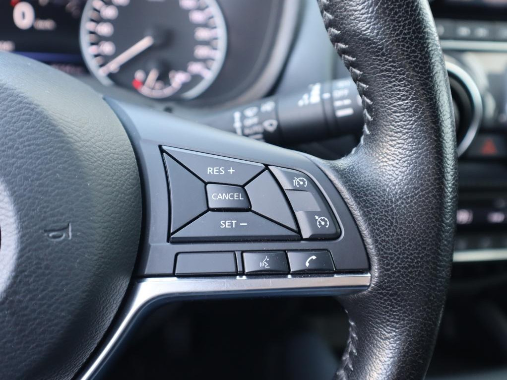 Nissan Nissan