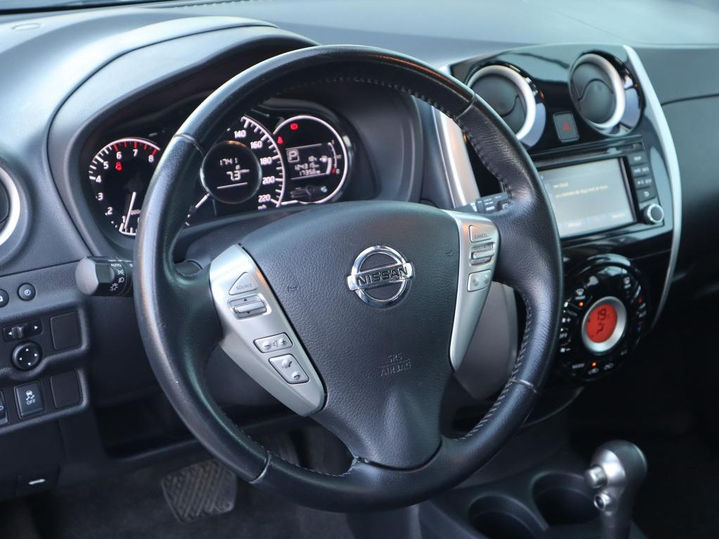 Nissan Nissan