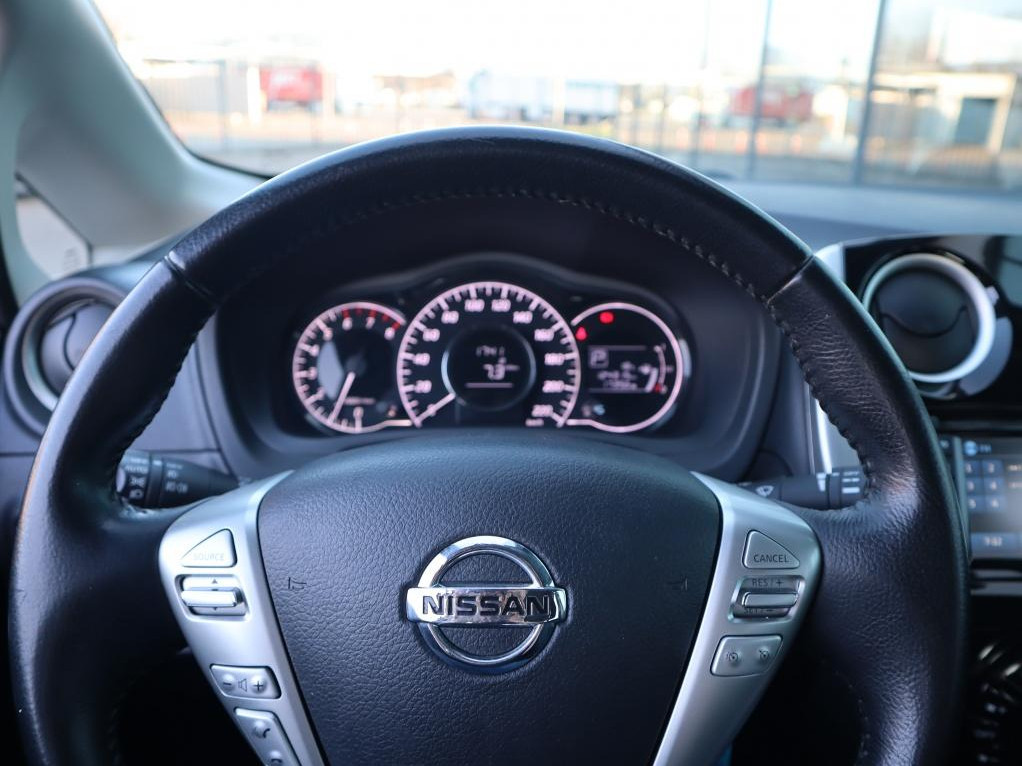 Nissan Nissan