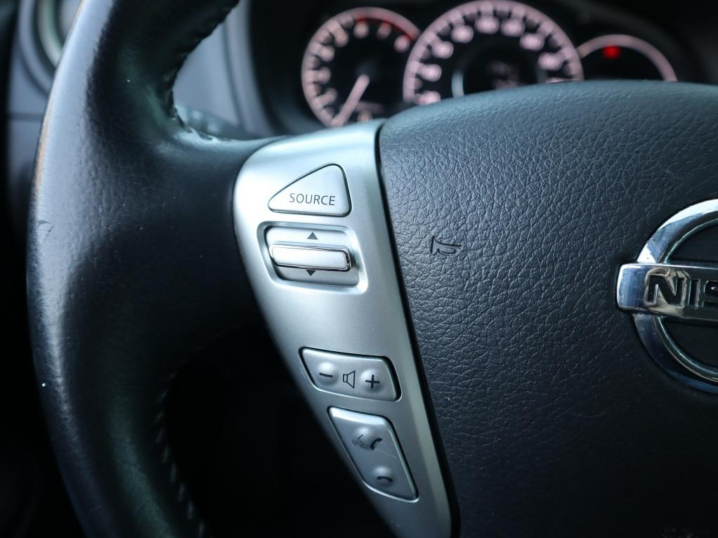 Nissan Nissan