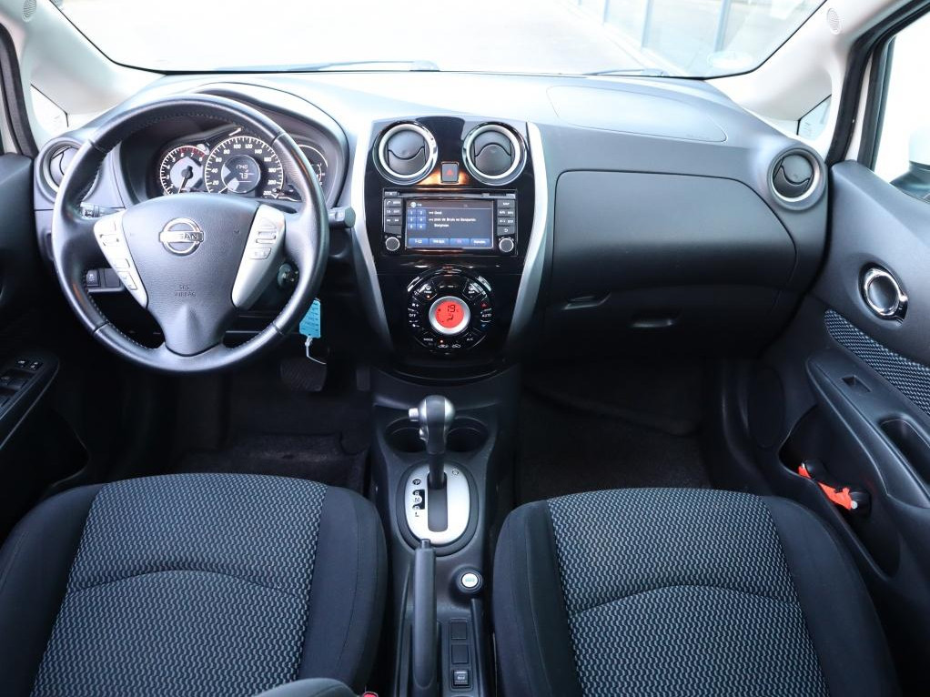 Nissan Nissan