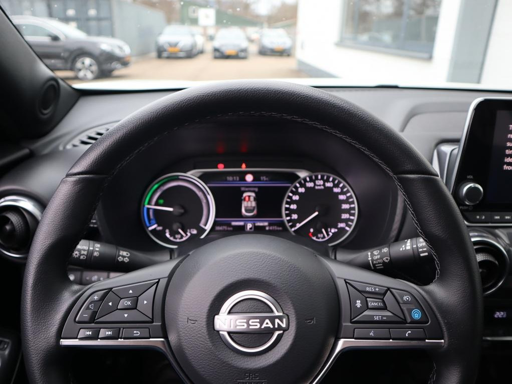 Nissan Nissan