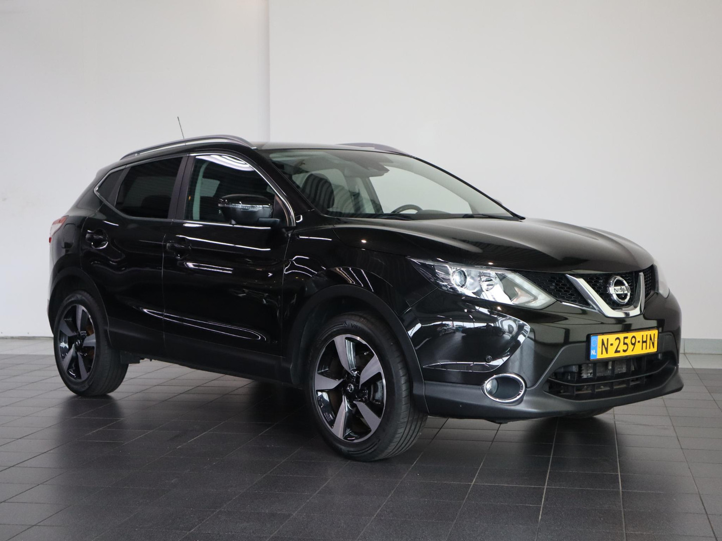 Nissan Nissan