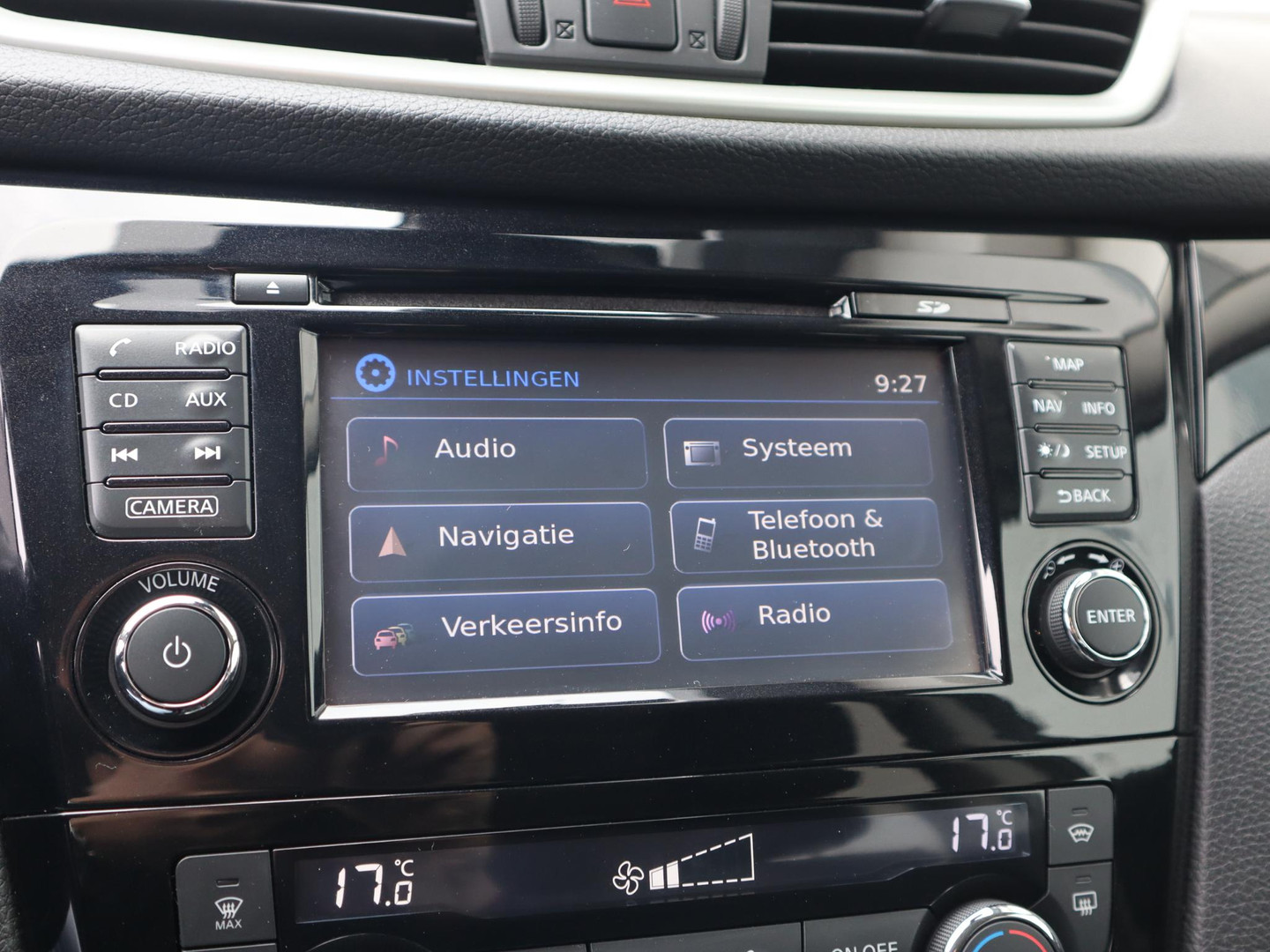 Nissan Nissan