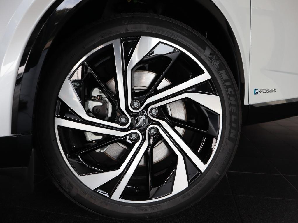Nissan Nissan