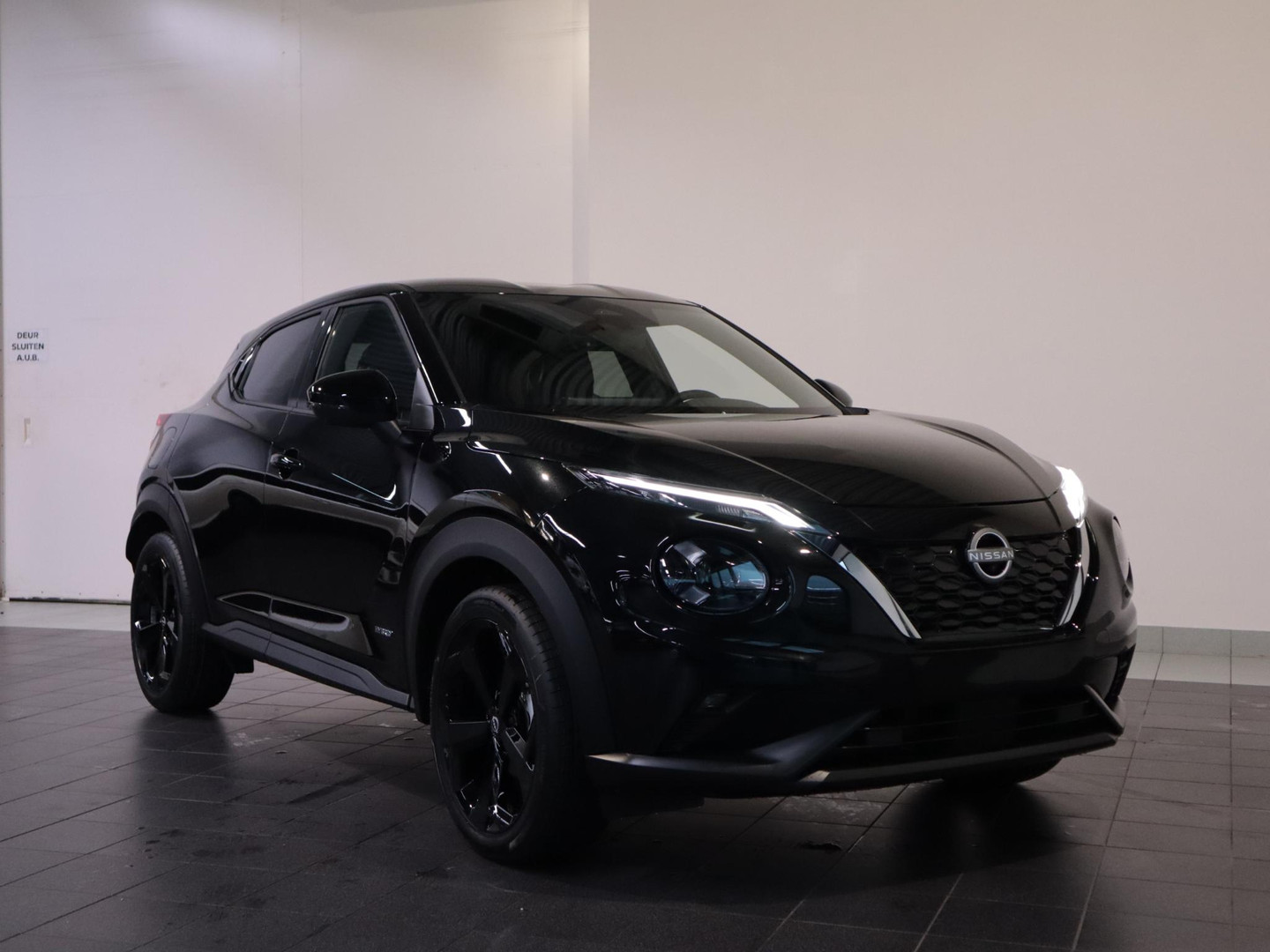 Nissan Nissan