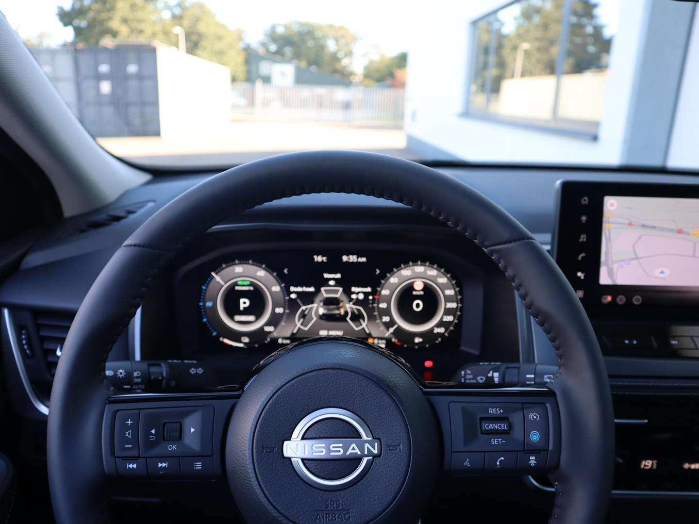 Nissan Nissan