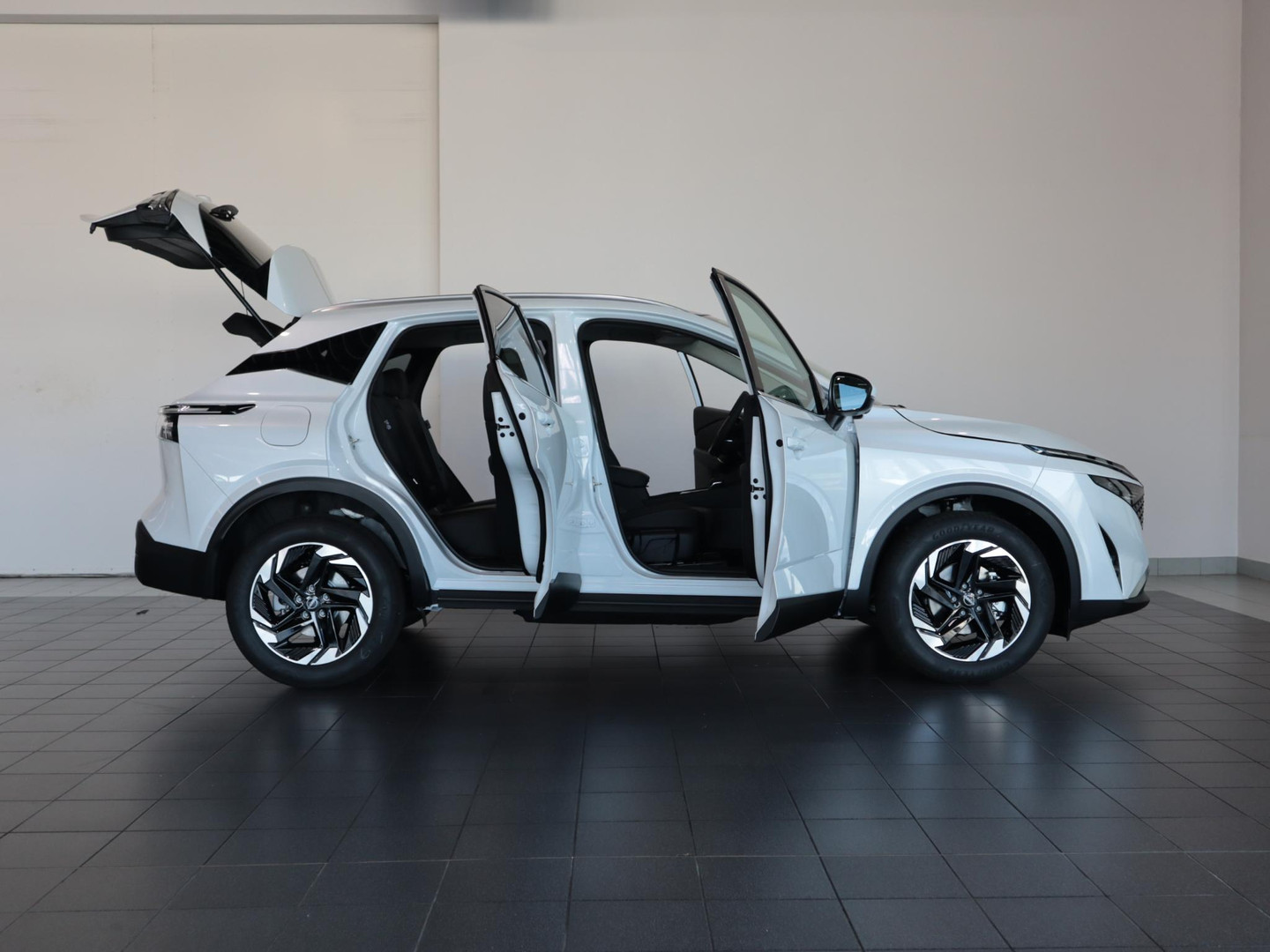 Nissan Nissan