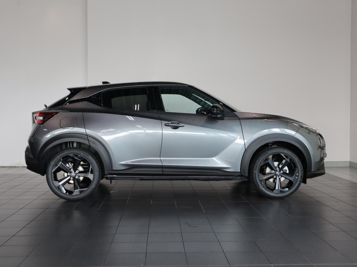 Nissan Nissan