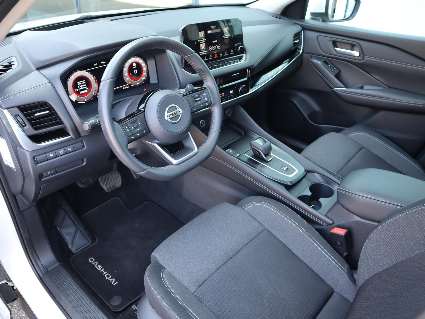 Nissan Nissan