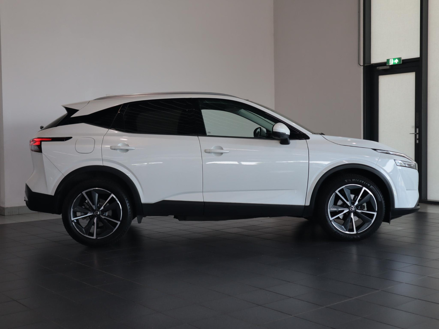 Nissan Nissan