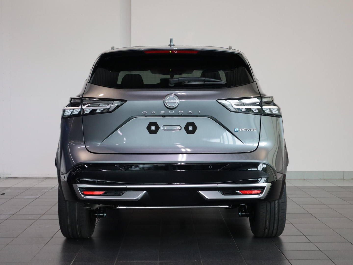 Nissan Nissan