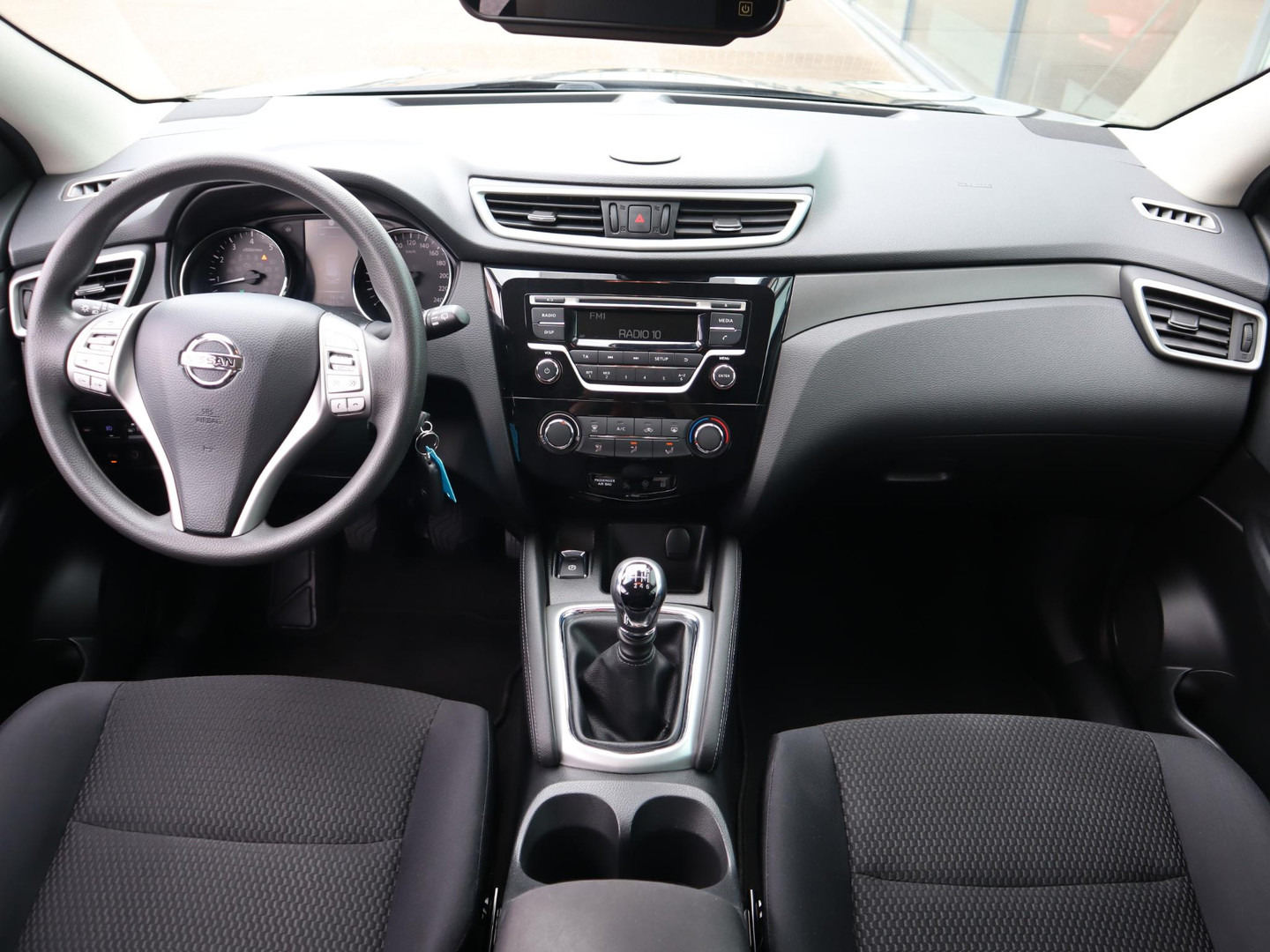 Nissan Nissan