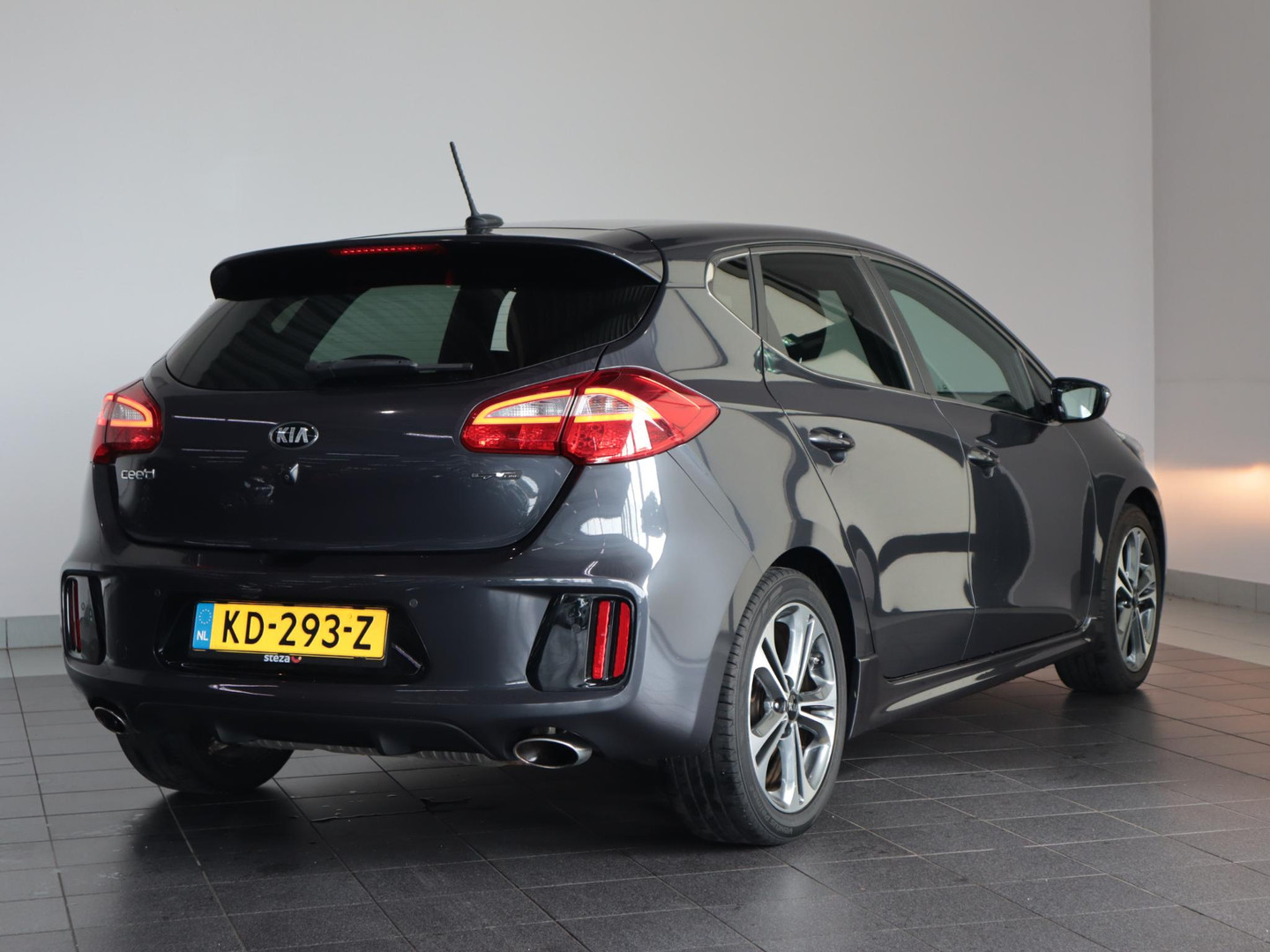 Kia