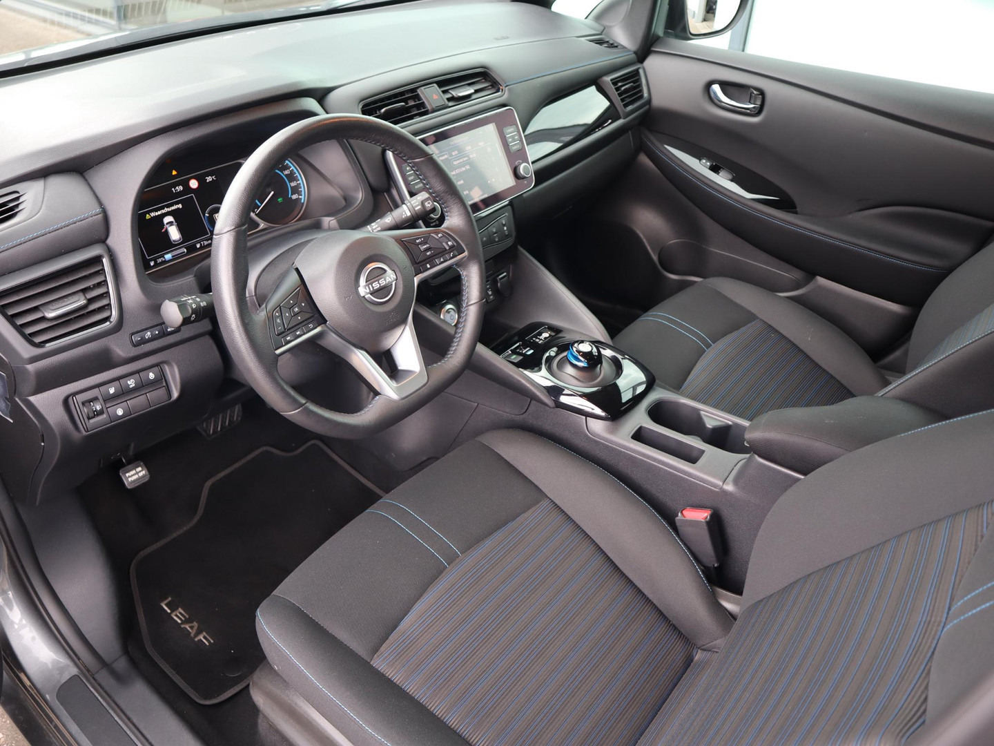 Nissan Nissan