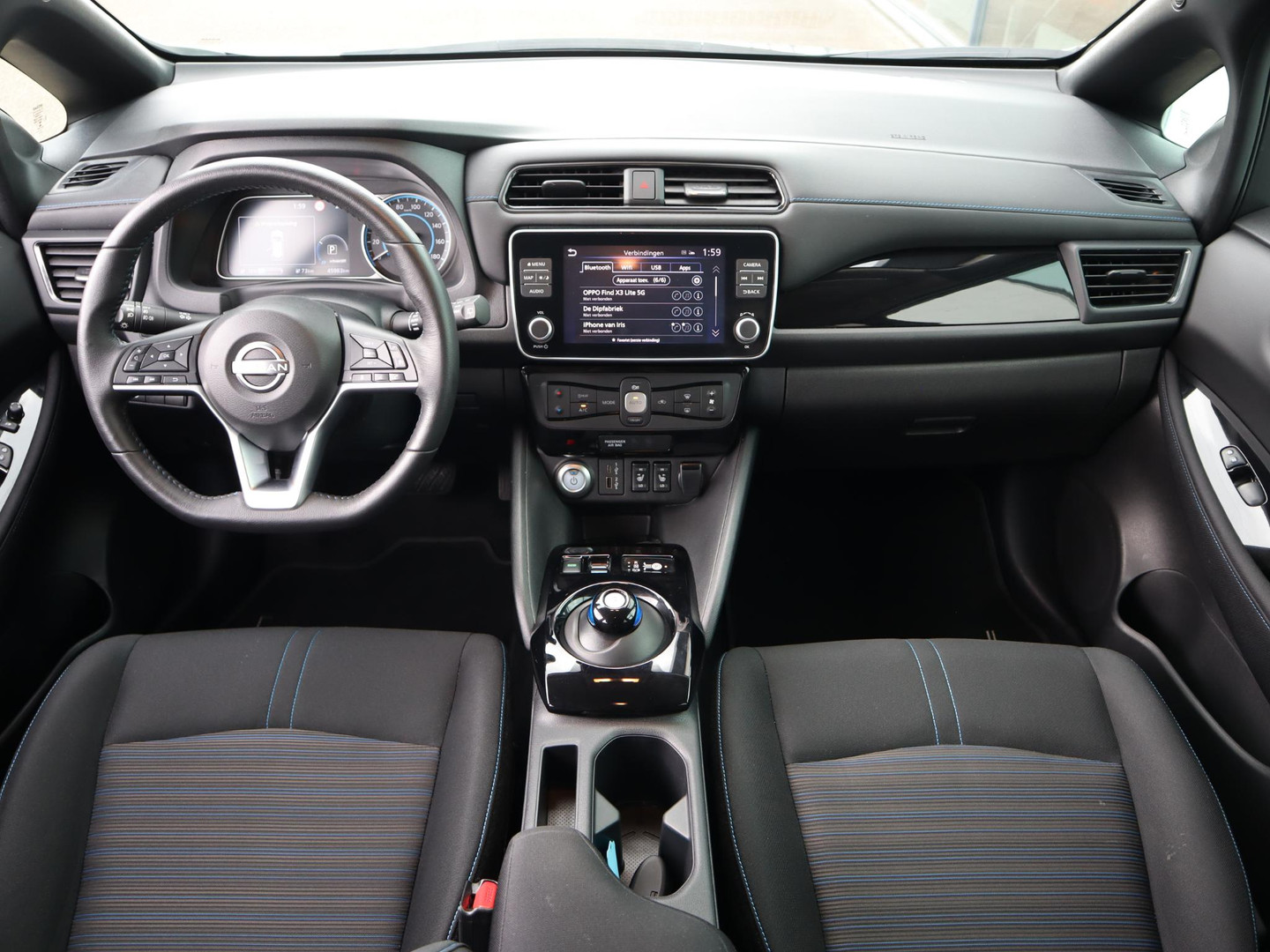 Nissan Nissan