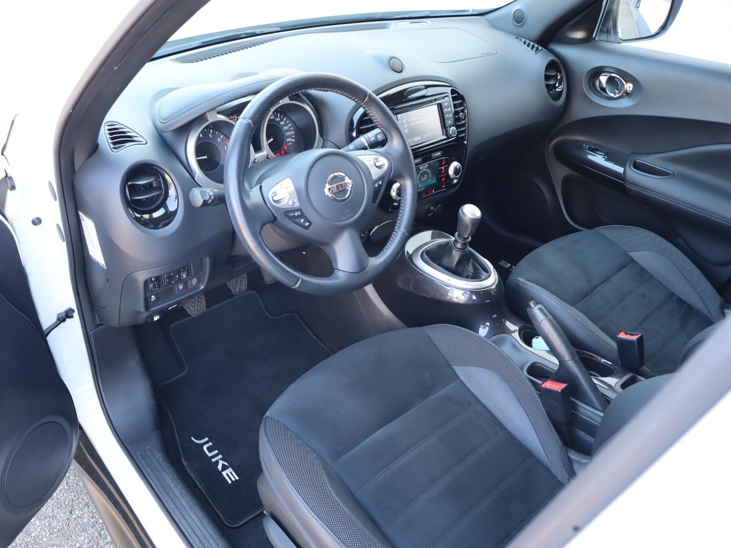 Nissan Nissan