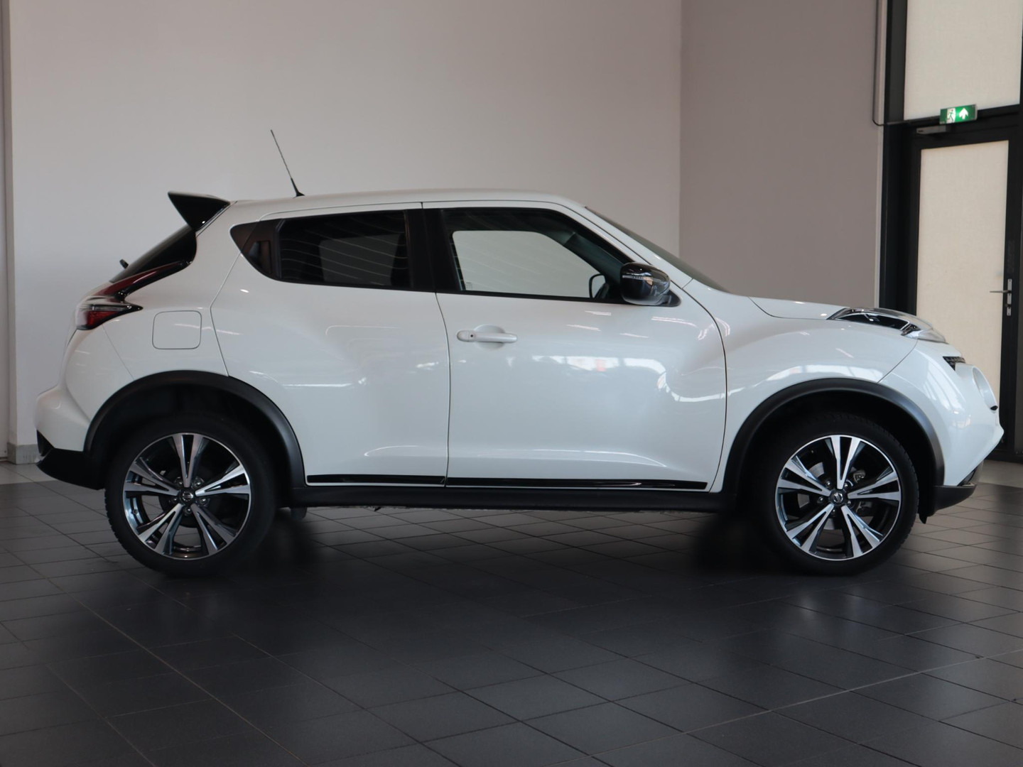 Nissan Nissan
