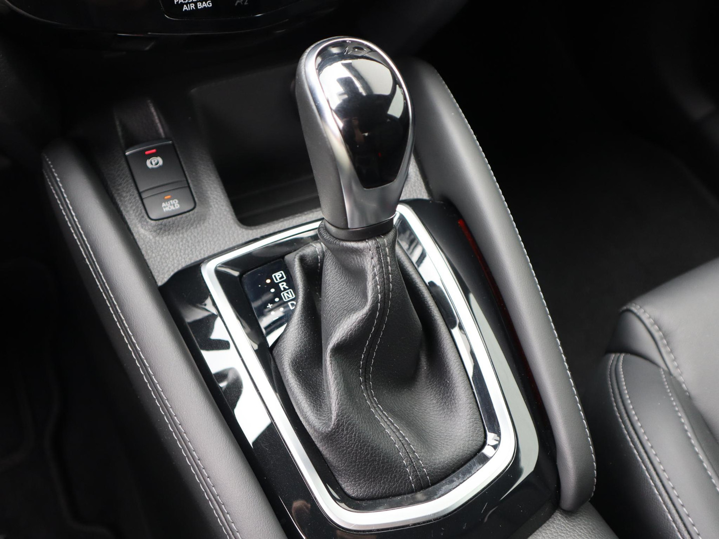 Nissan Nissan