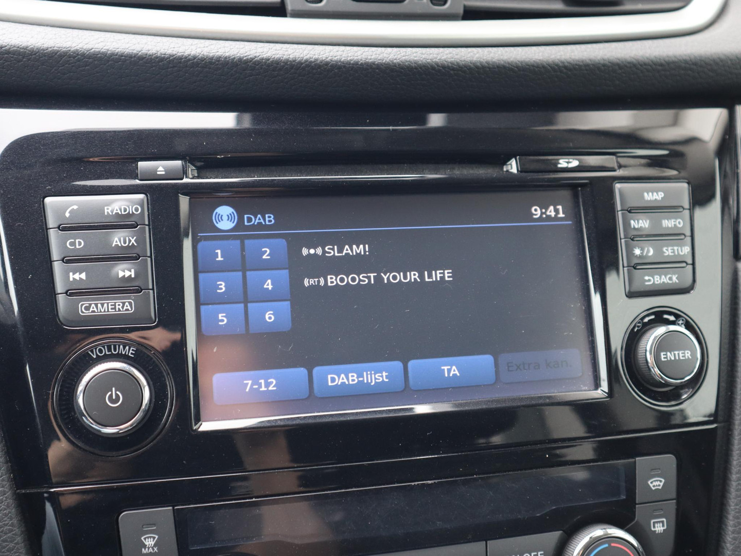 Nissan Nissan