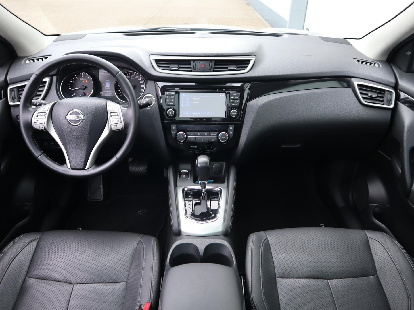 Nissan Nissan