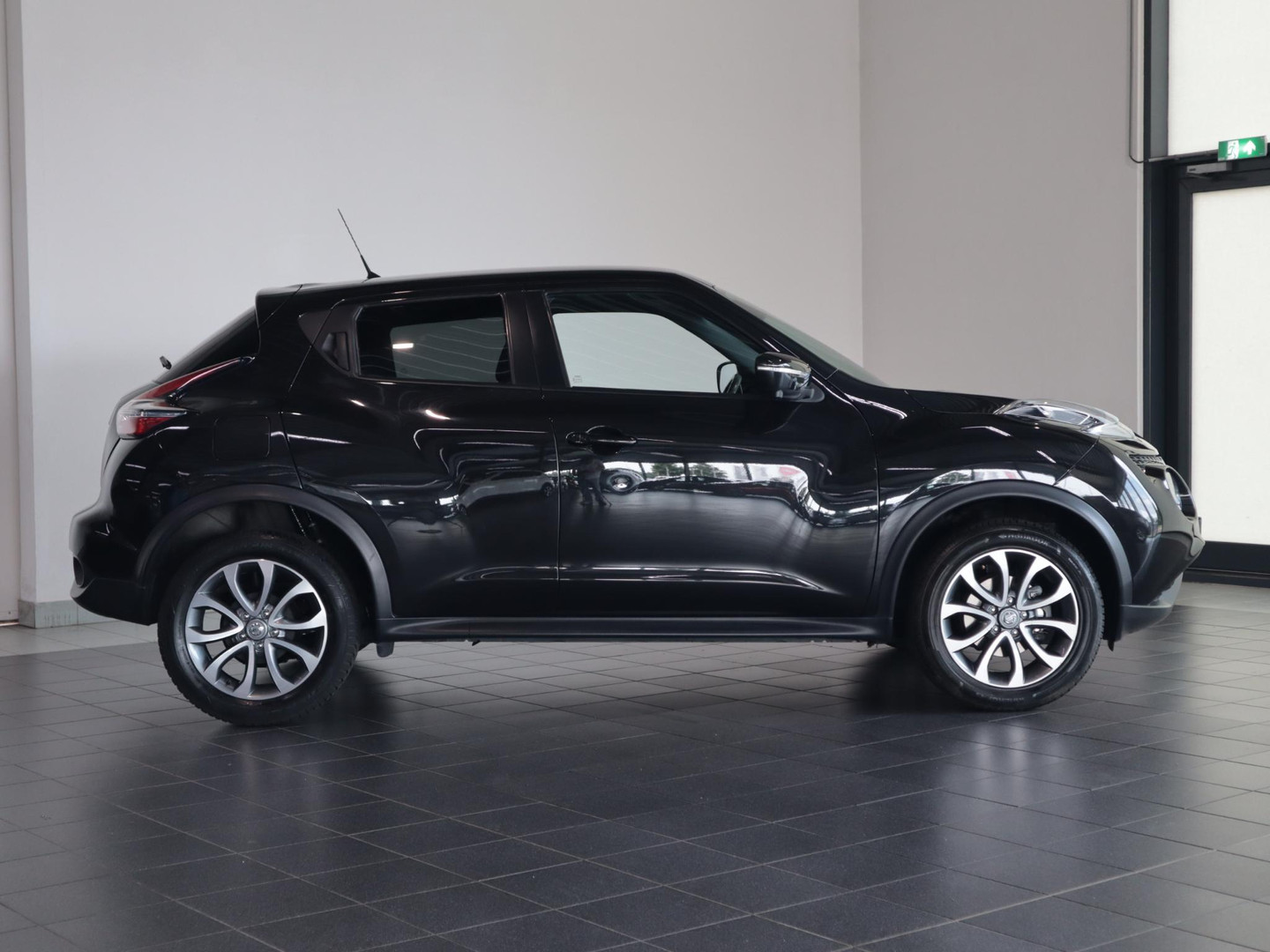 Nissan Nissan