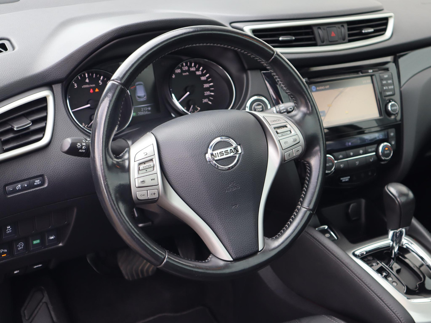 Nissan Nissan