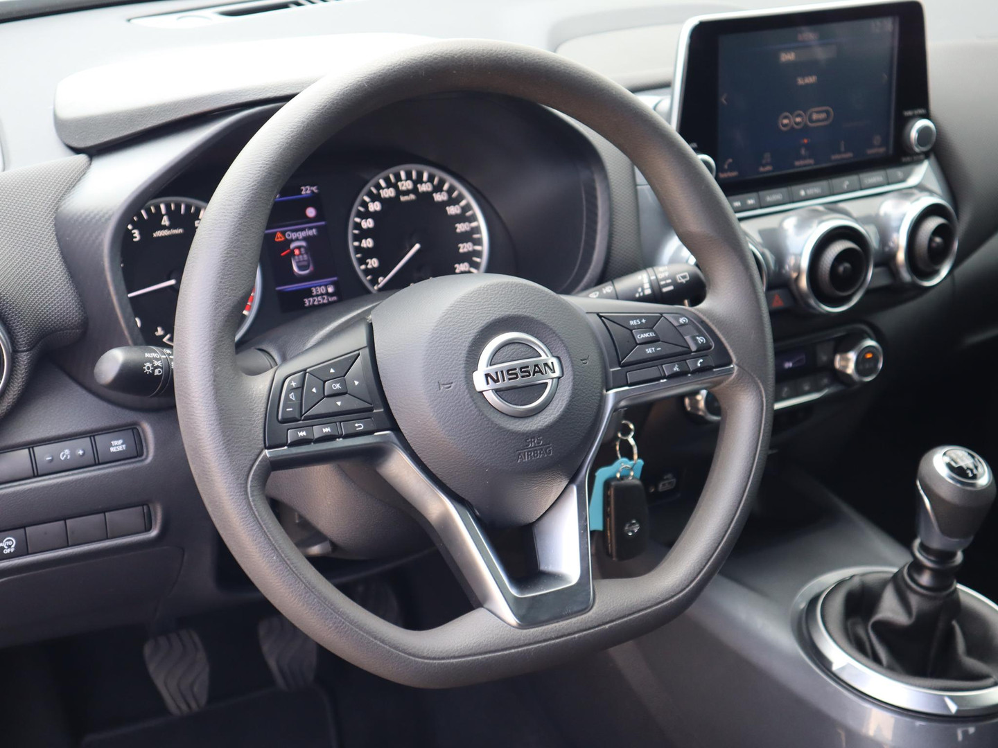 Nissan Nissan