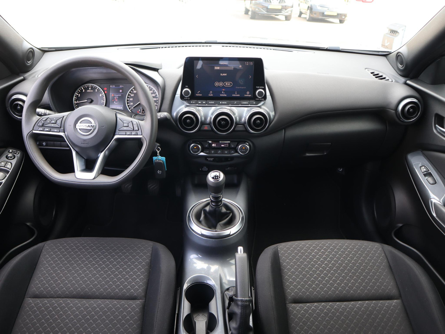 Nissan Nissan