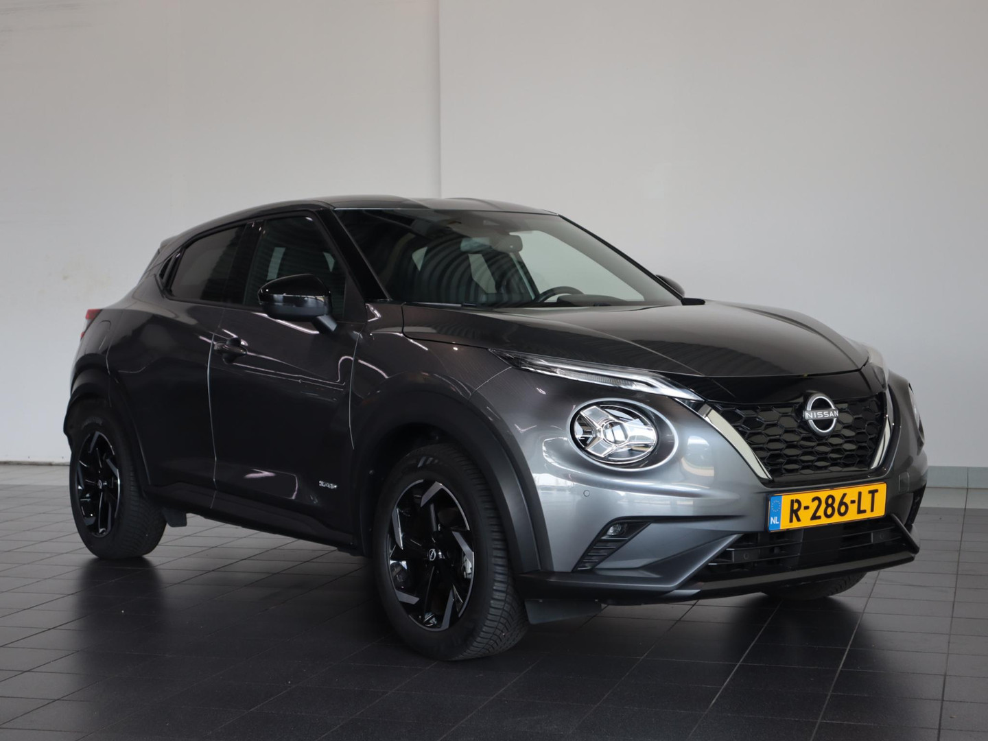 Nissan Nissan