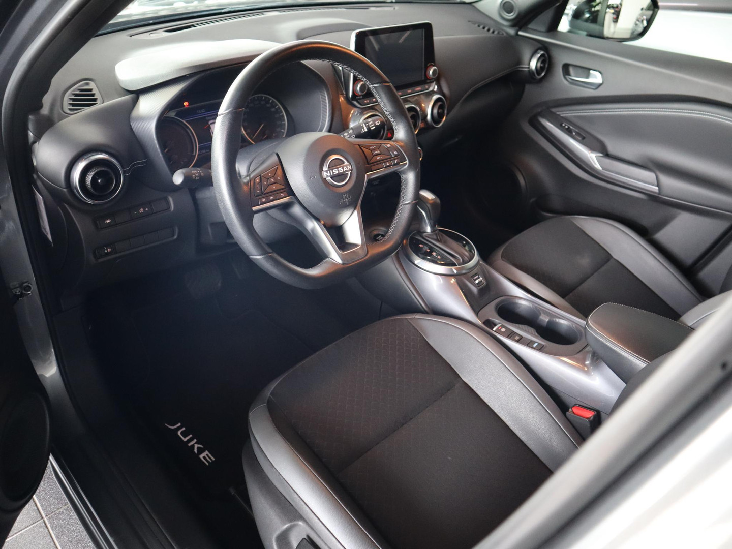 Nissan Nissan