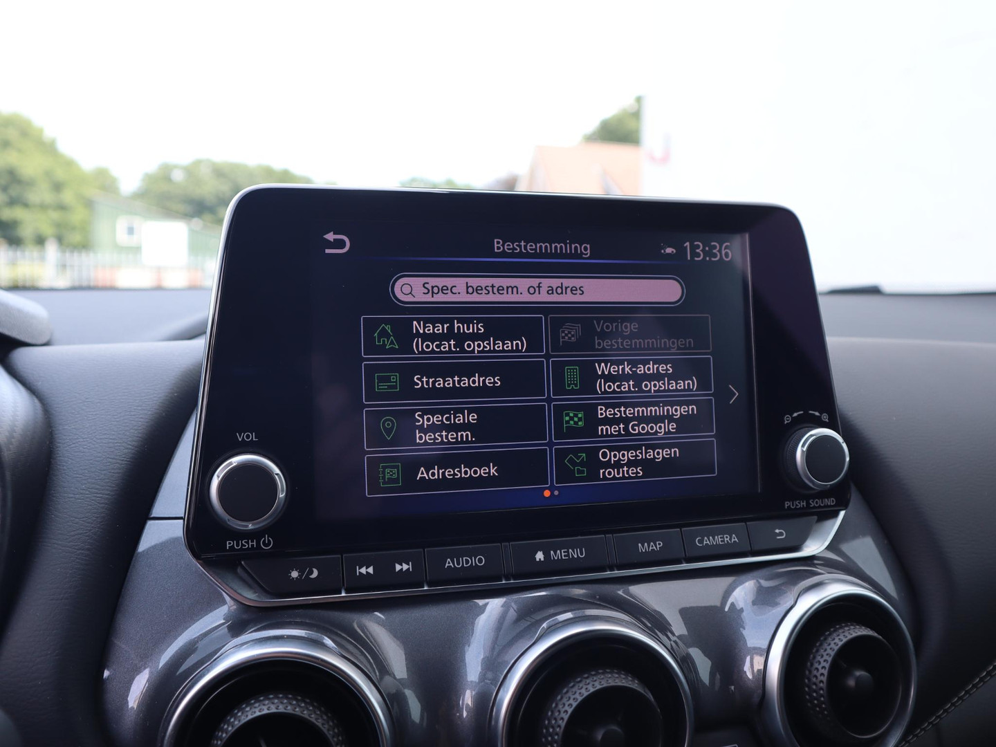 Nissan Nissan