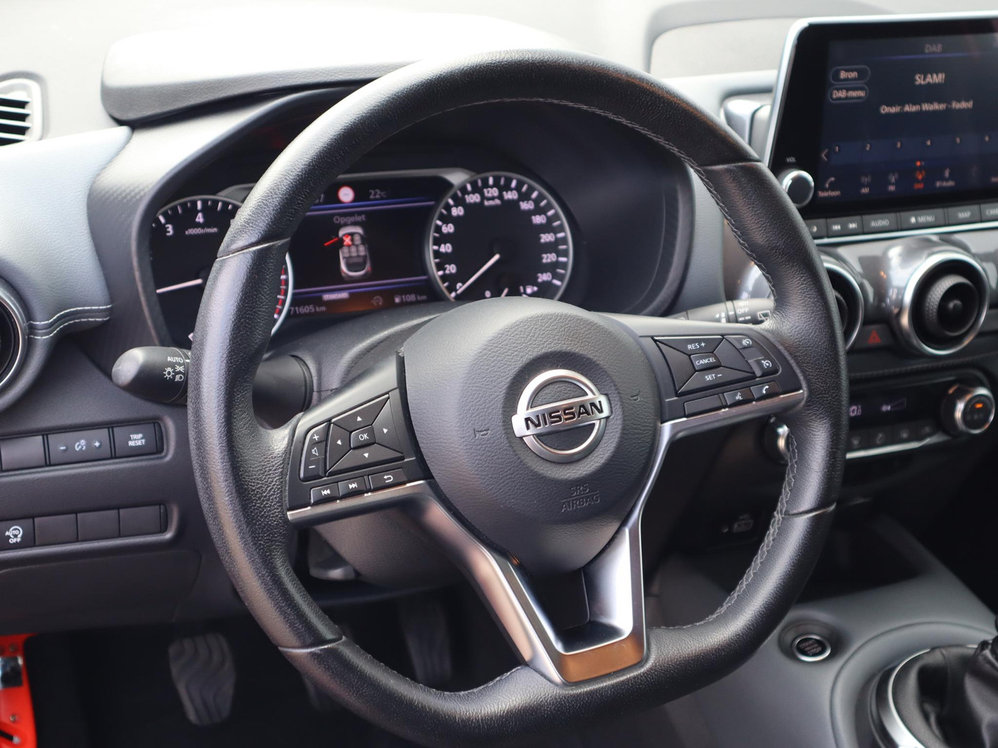 Nissan Nissan