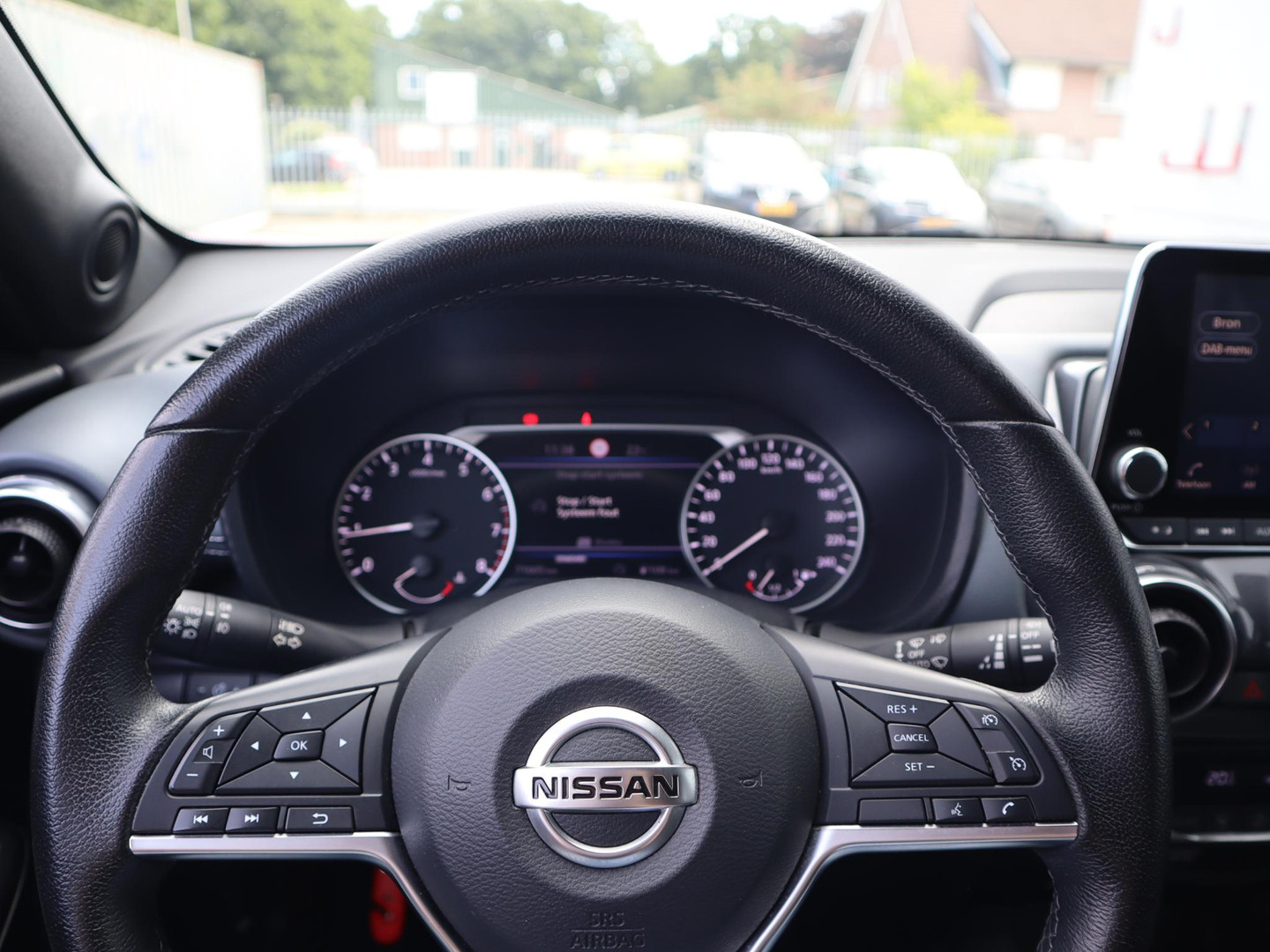 Nissan Nissan