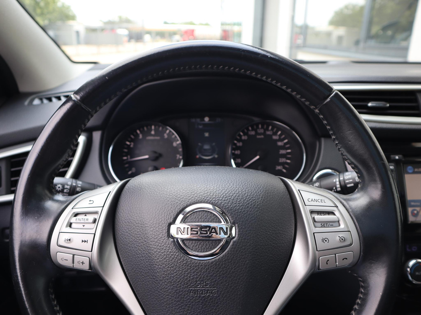 Nissan Nissan