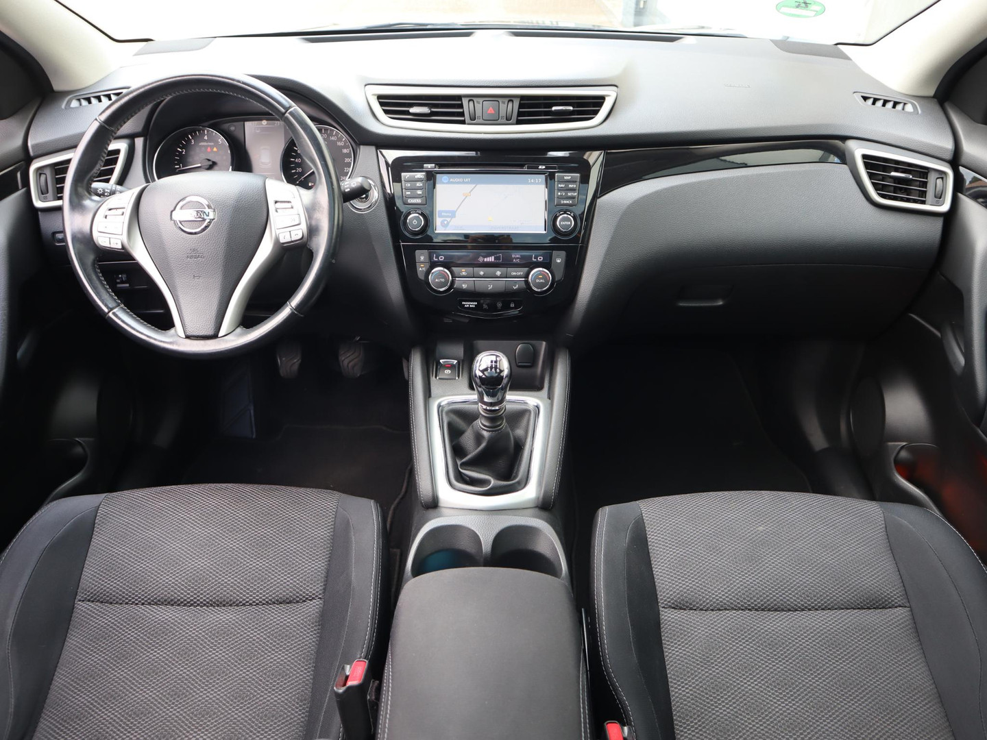 Nissan Nissan