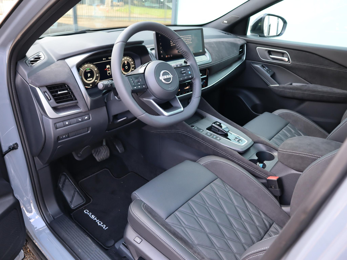 Nissan Nissan