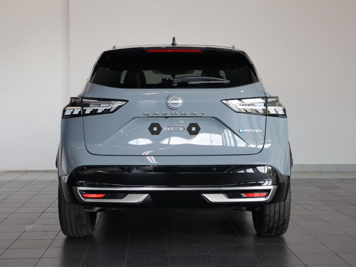Nissan Nissan