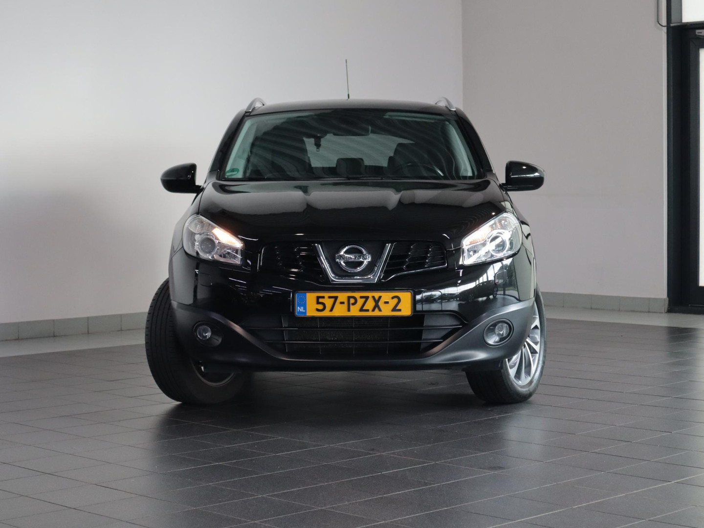 Nissan Nissan