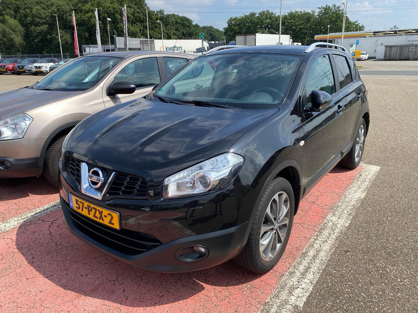 Nissan Nissan