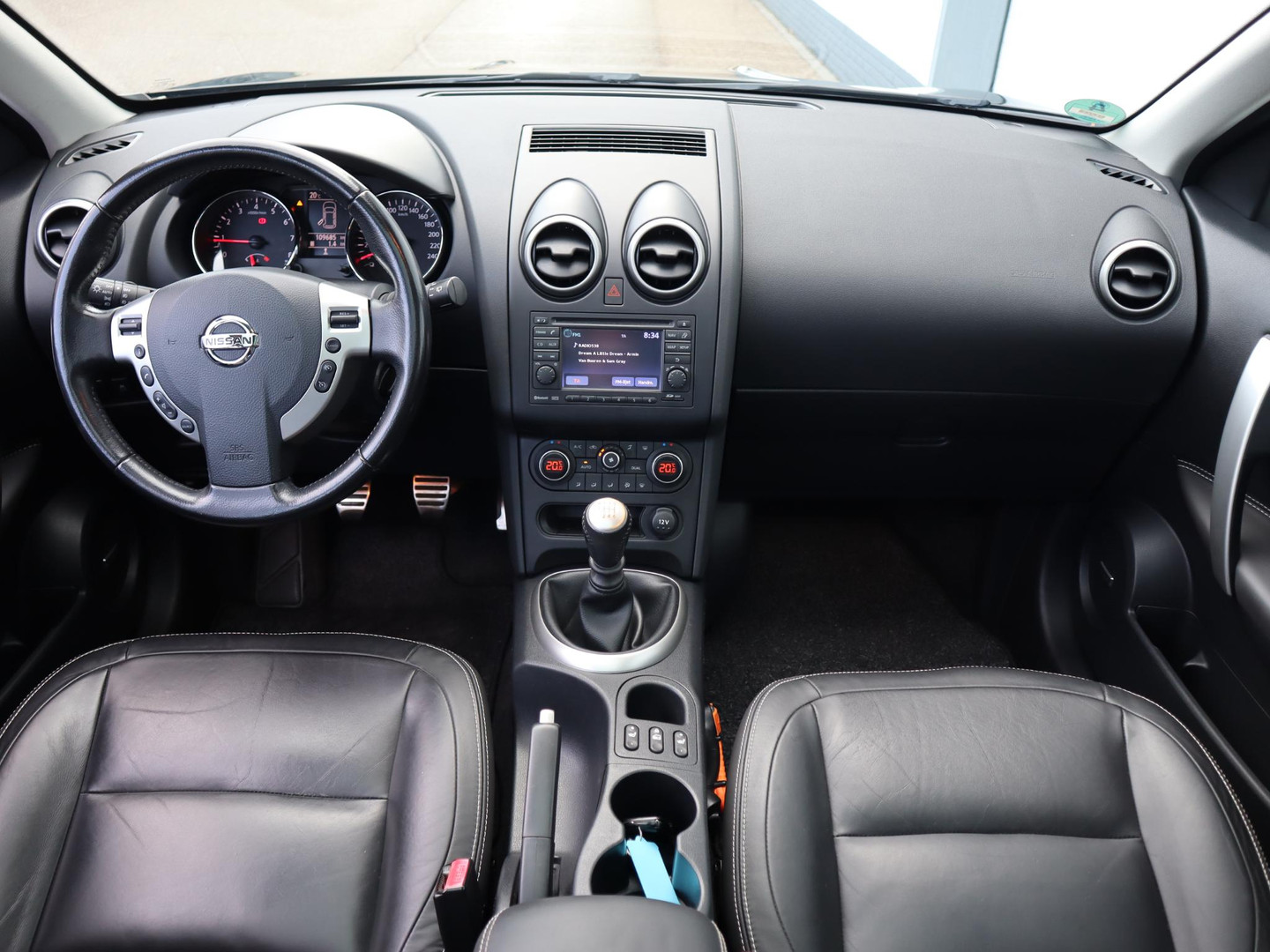 Nissan Nissan