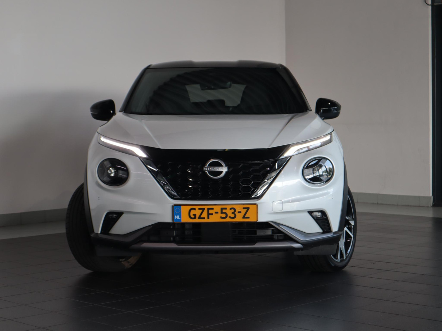 Nissan Nissan