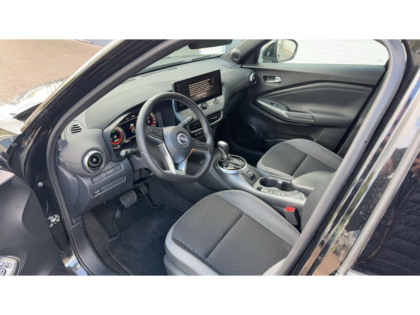 Nissan Nissan
