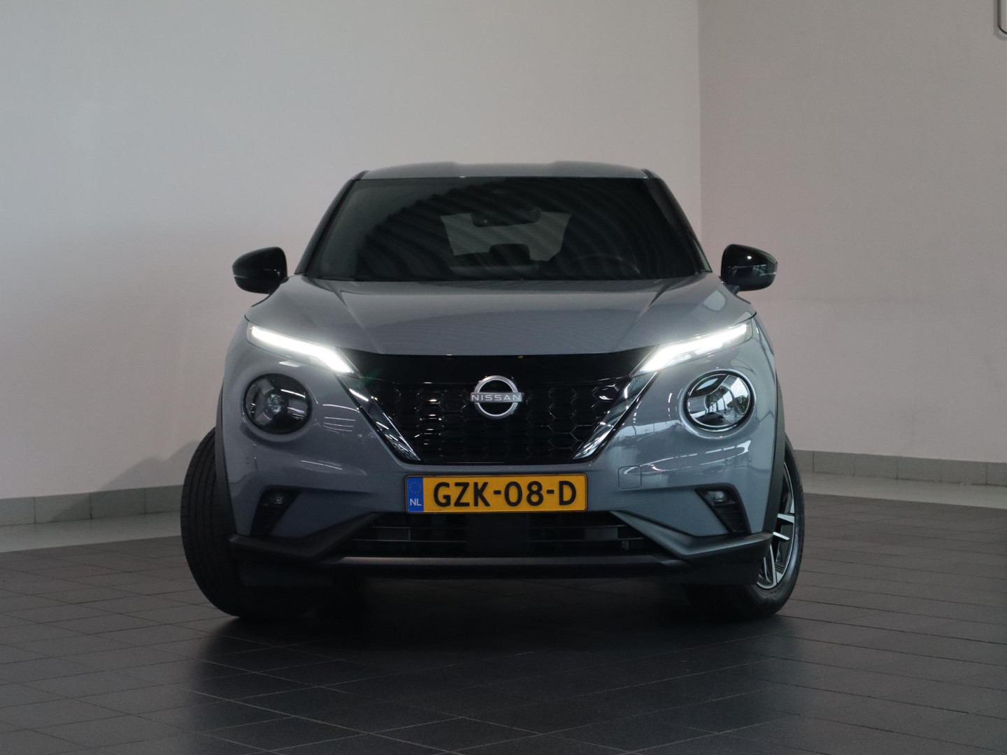 Nissan Nissan