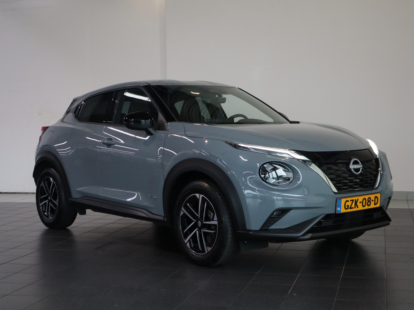 Nissan Nissan