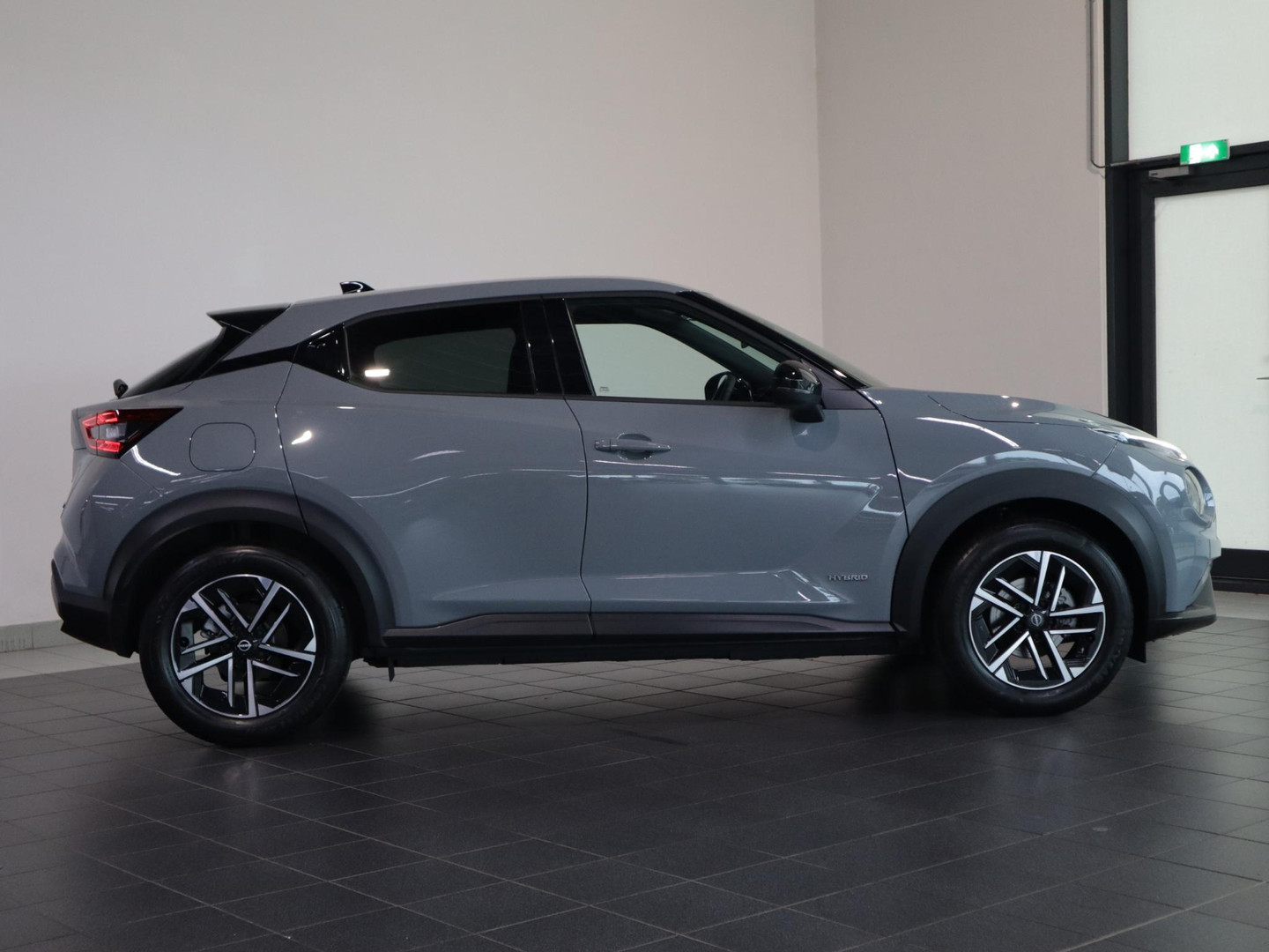 Nissan Nissan